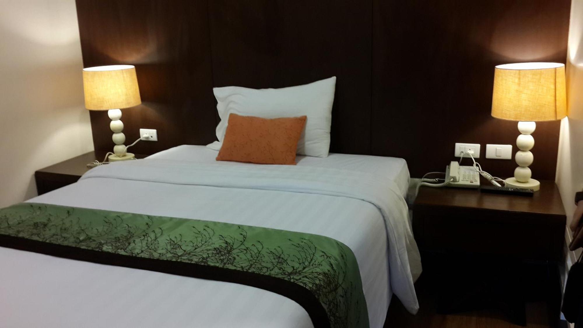 The Heritage 4*